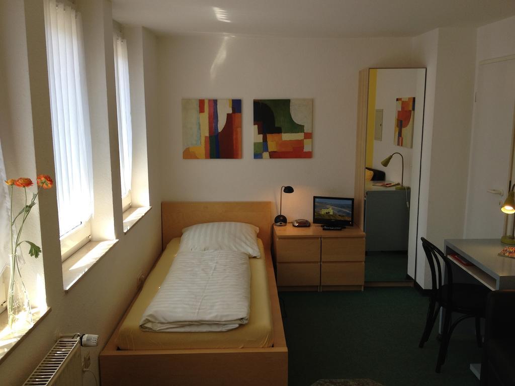 Apartmenthaus Somborn Bochum Rum bild